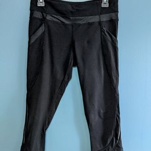 Lululemon Capri Crop Leggings Satin Trim